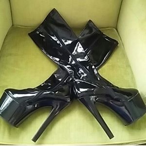 Pleaser 7 inch boots